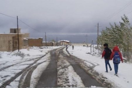 سرما برخی مدارس زنجان را تعطیل کرد