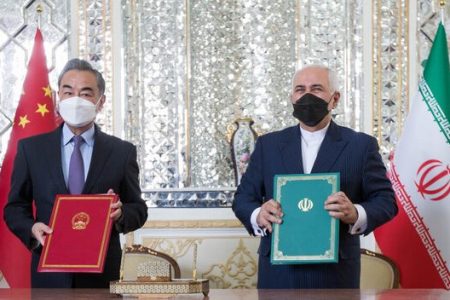 سند جامع همکاری‌های ۲۵ ساله ایران و چین  امضا شد