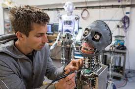 ساخت روبات انسان نما از سوی تسلا