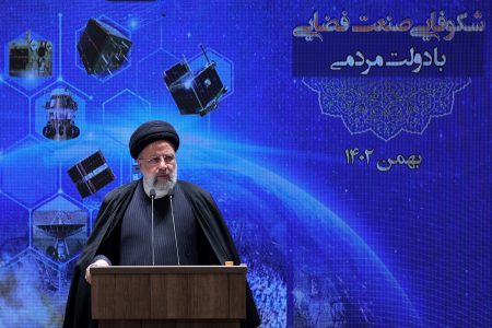 دشمن نمی‌تواند جمهوری اسلامی  ایران را متوقف کند