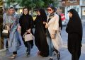 مسائل زنان را منحصر به حجاب و پوشش نکنیم