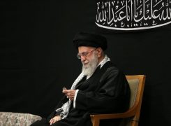 مراسم عزاداری شب عاشورا با حضور رهبر معظم انقلاب برگزار شد