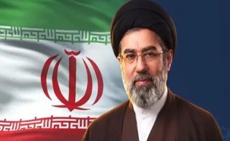 قیام لله زیربنای مکتب امام است
