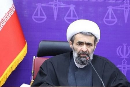 دستگاه قضایی بدون توجه به جایگاه افراد، بر مدار قانون و عدالت عمل می‌کند