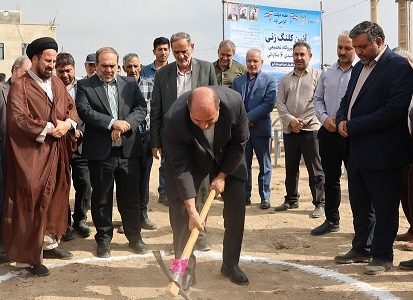 کلنگ نیروگاه تجمیعی انرژی خورشیدی ۶مگاواتی در آوج به زمین زده شد