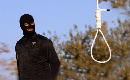 حکم اعدام ۲ عامل جنایت میدان علیخانی اصفهان در ملاعام اجرا شد