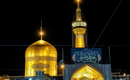 اغنیاء مکه روند و فقرا سوی تو آیند