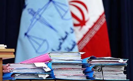 دستگاه قضایی هیچ‌خط قرمزی برای مبارزه با مفاسد ندارد