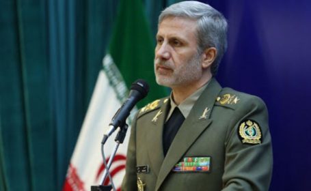 برای هر نظامی آمریکایی ۳۰ هزار دلار جایزه میدهیم برای هر نظامی آمریکایی ۳۰ هزار دلار جایزه میدهیم