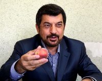 محمود شهریاری ،مجری سابق صدا و سیما  ساعتی پیش بازداشت شد