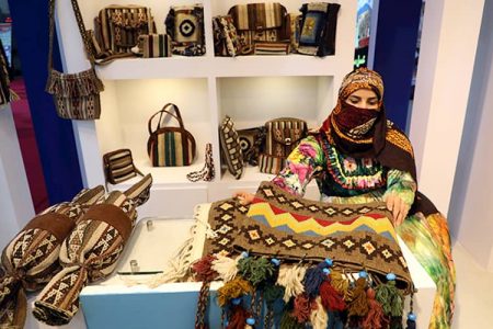 مکان یابی ایجاد بازارچه های صنایع دستی بانوان در کشور