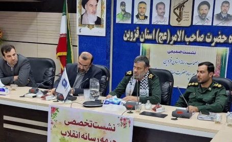 باید از ظرفیت رسانه ها جهت روشنگری و جهاد تبیین به خوبی استفاده  کنیم