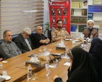 حفظ عزت و آبروی ملی را نباید با برخی چیزهای بی‌ارزش معامله کنیم