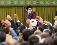 دشمن فهمیده ایران با فشار نظامی تسلیم و تصرف نمی‌شود