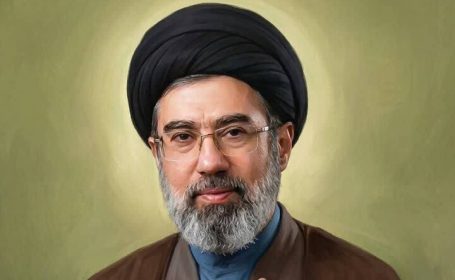 دشمن به دنبال پاره پاره شدن امت اسلام است دشمن به دنبال پاره پاره شدن امت اسلام است
