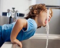اصول صحیح نوشیدن آب در فصل گرما