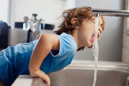 اصول صحیح نوشیدن آب در فصل گرما