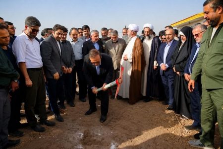 کلنگ احداث نخستین هتل ۵ ستاره الموت بر زمین زده شد